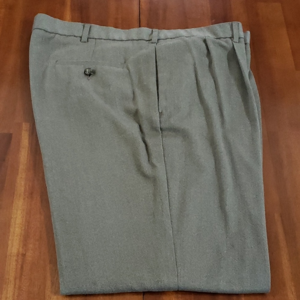 ⭐⭐Dockers Pants - Size 38